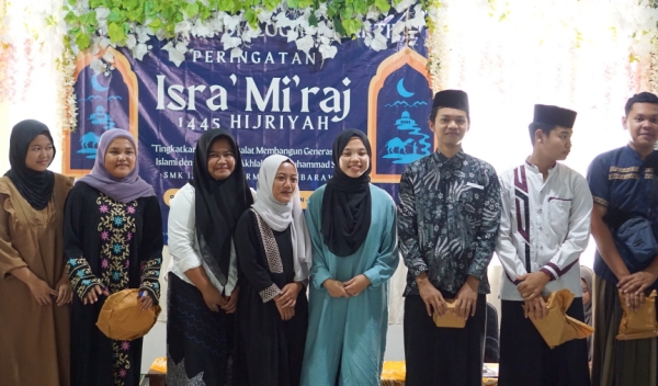 Isra’ Miraj di SMK Islam Sudirman 1 Ambarawa